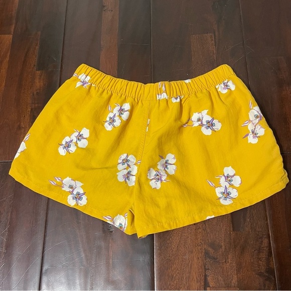 Patagonia Barely Baggies Shorts Women’s Small Yellow Floral Nylon Pockets 2” - Picture 8 of 8